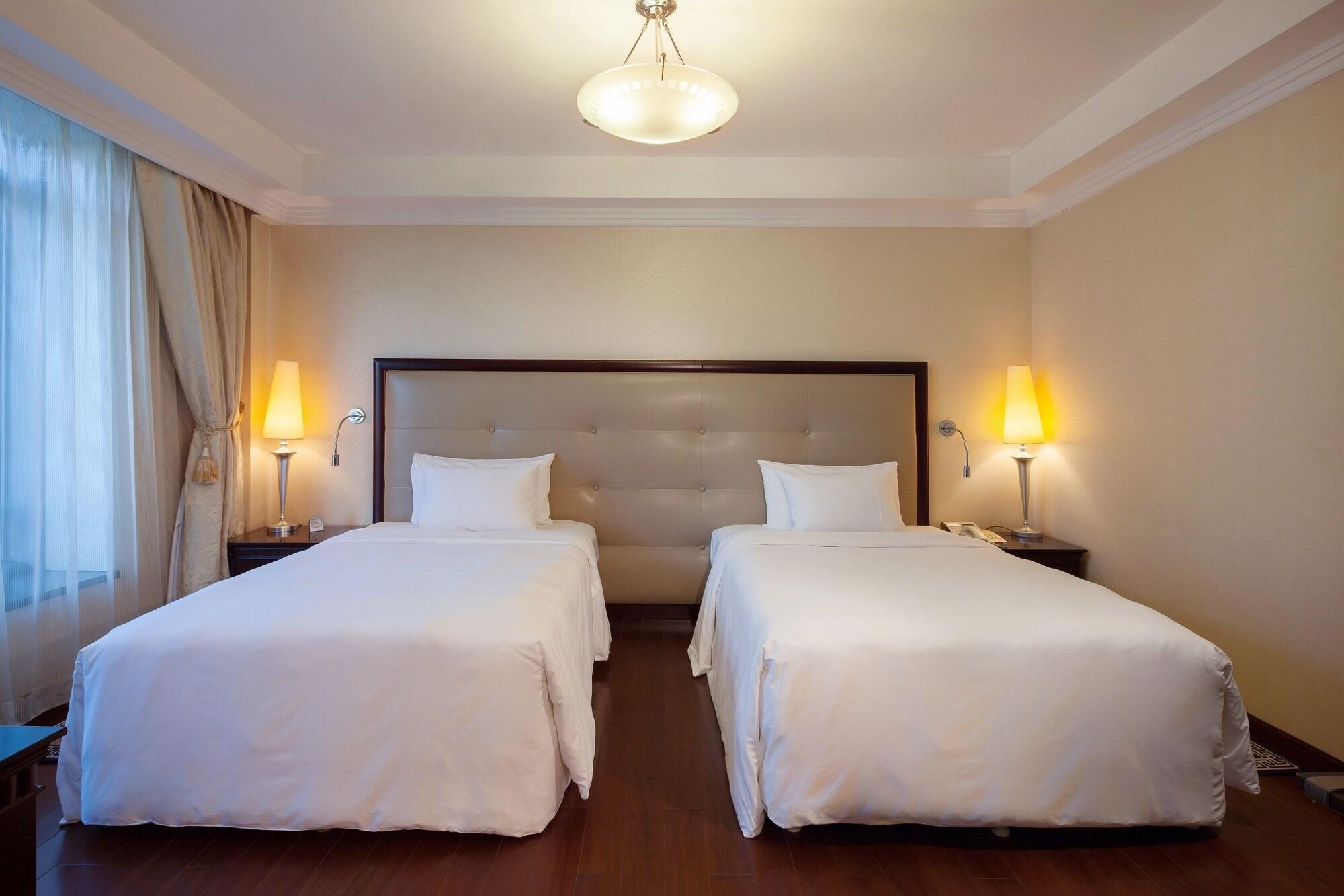 Nuo Hotel 5*